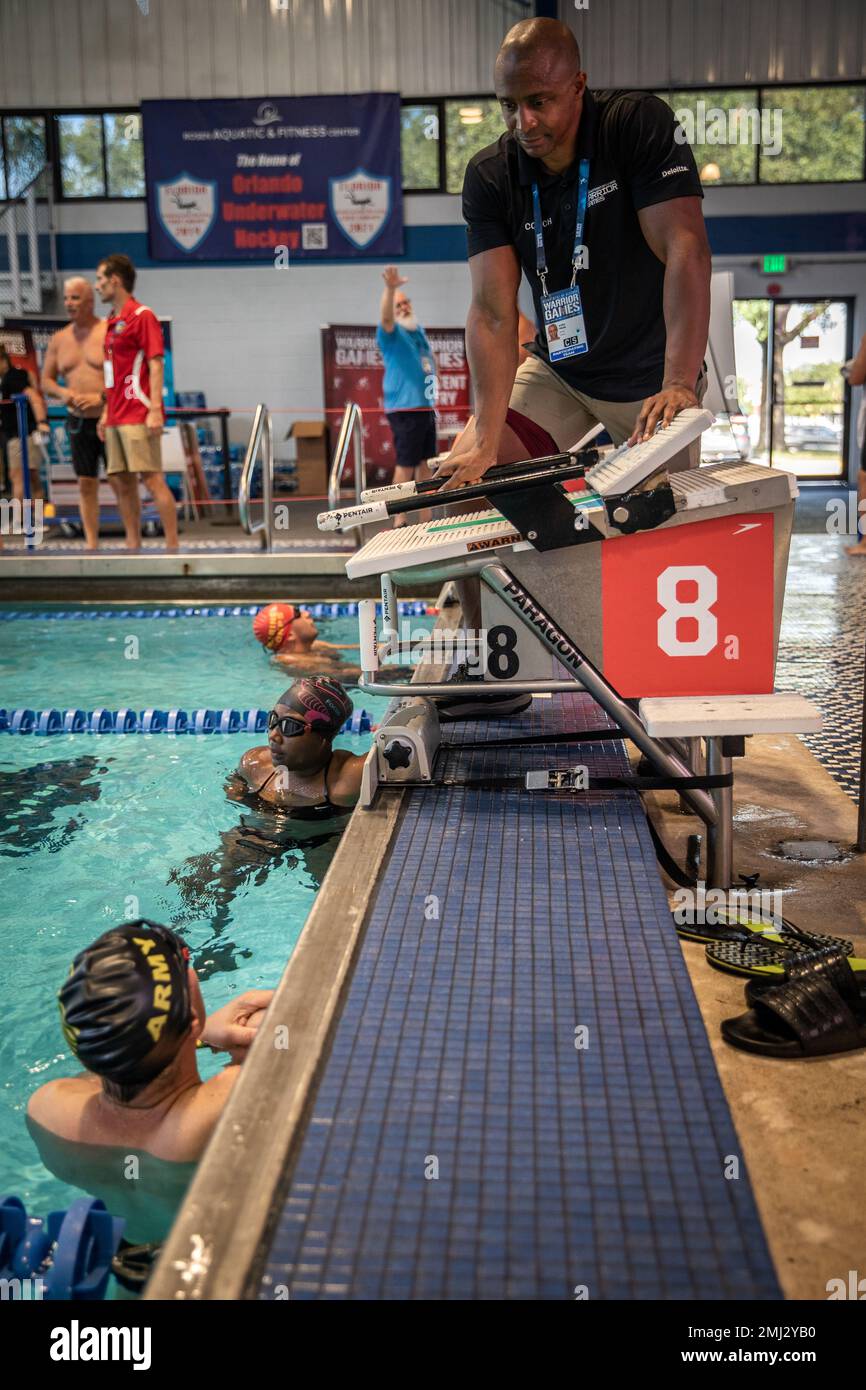 THE POOL COACH - Pool Lessons All Around the World!