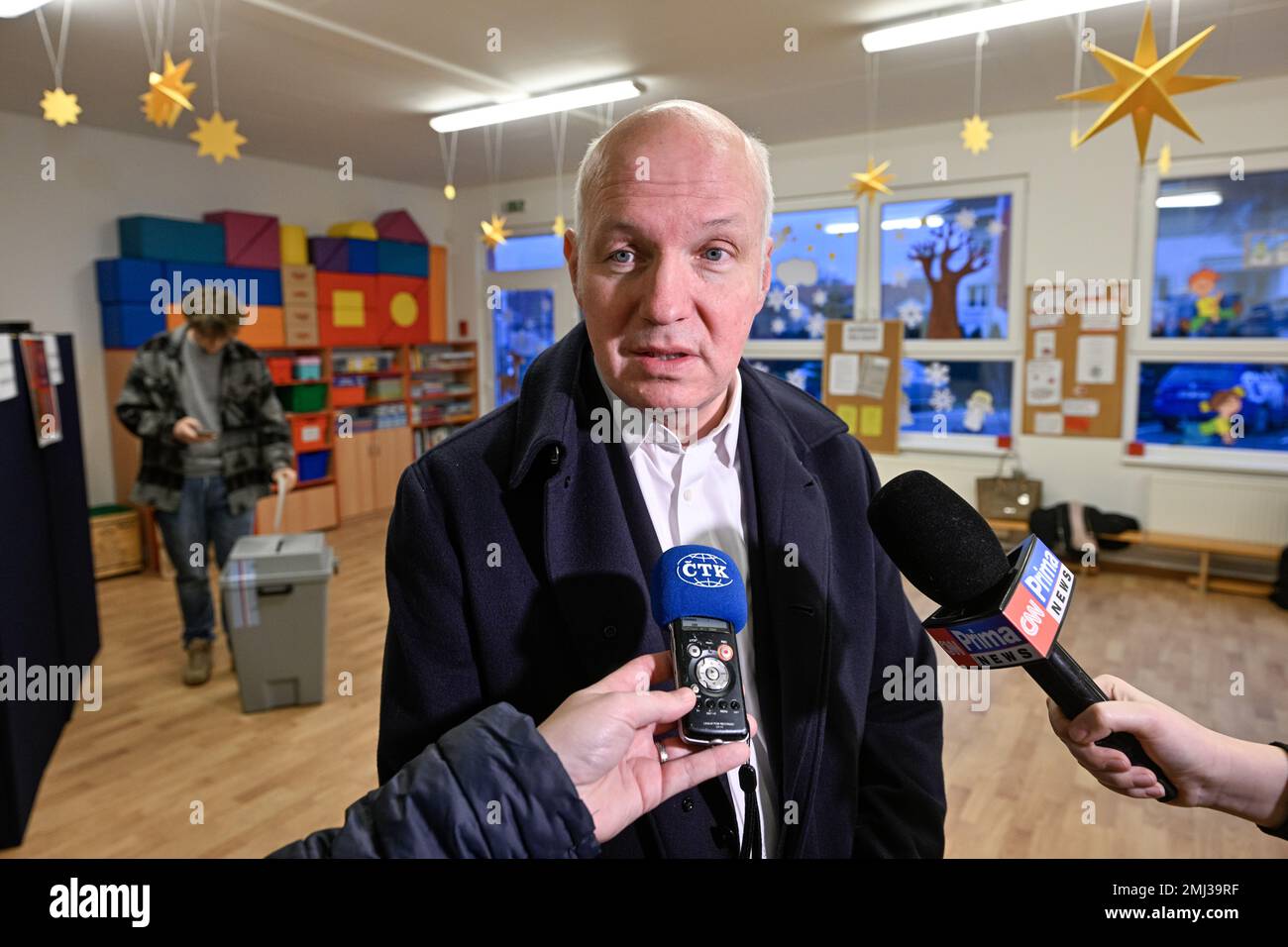 Praha Pitkovice, Czech Republic. 27th Jan, 2023. Unsuccessful Presidential  candidate Pavel Fischer casts her vote at a polling station in the second  round of presidential election in Prague, Czech Republic, January 27,