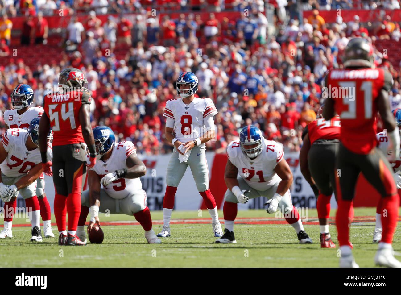 New York Giants quarterback Daniel Jones (8) against the Tampa Bay Buccaneers during the first half of an NFL football game Sunday, Sept. 22, 2019, in Tampa, Fla. (AP Photo/Mark LoMoglio) Stock Photo