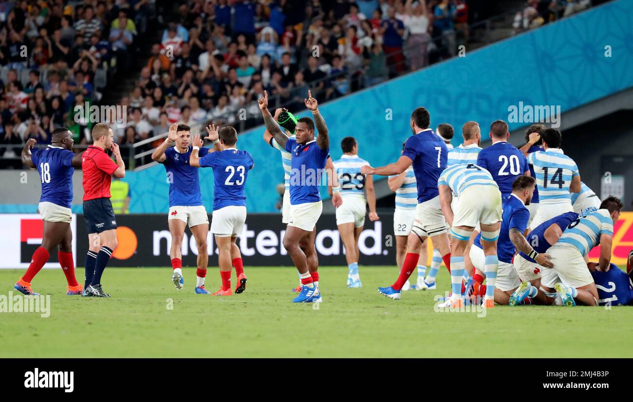 French players celebrate after defeating Argentina 23-21 in the Rugby ...