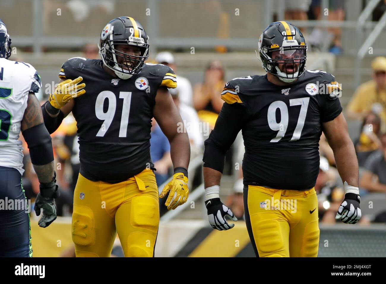 Pittsburgh Steelers defensive end Stephon Tuitt (91) celebrates his