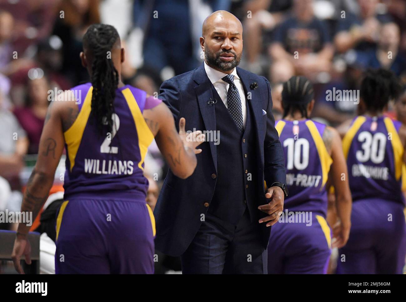 Los Angeles, United States. 17th May, 2022. Los Angeles Sparks center Liz  Cambage (1) during a WNBA game against the Minnesota Lynx, Tuesday, May 17,  2022, at Crypto.com Arena, in Los Angeles