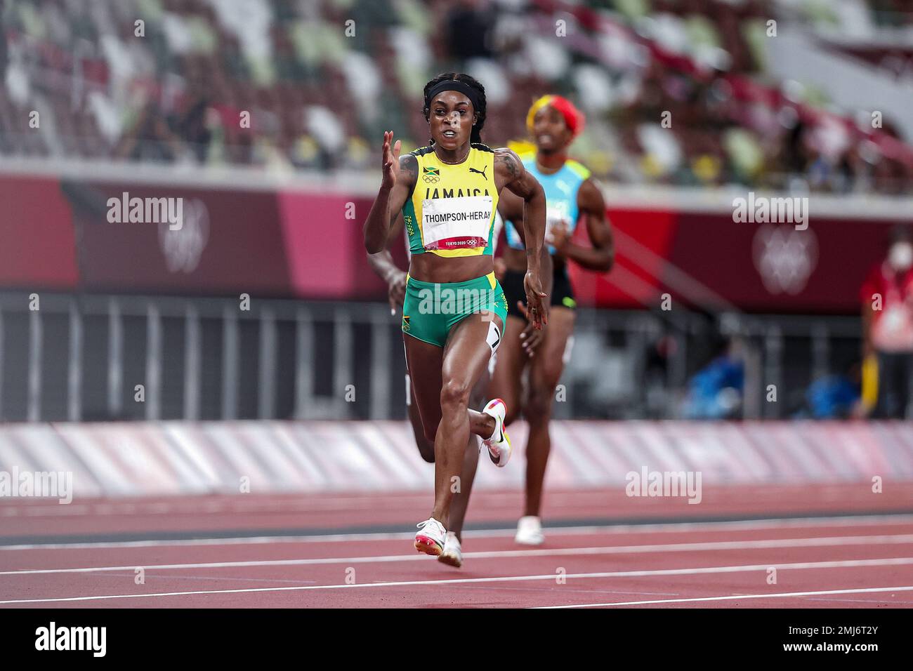 Elaine Thompson-Herah (JAM) Olympic Champion in the Women's 200 meters at the 2020 (2021) Olympic Summer Games, Tokyo, Japan Stock Photo