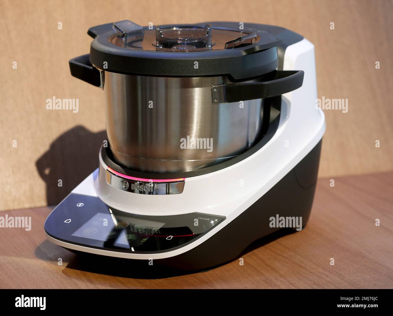 A Bosch 'Cookit' multi function kitchen machine is pictured at the IFA Tech  Fair in Berlin, Germany, Wednesday, Sept. 4, 2019. (AP Photo/Michael Sohn  Stock Photo - Alamy