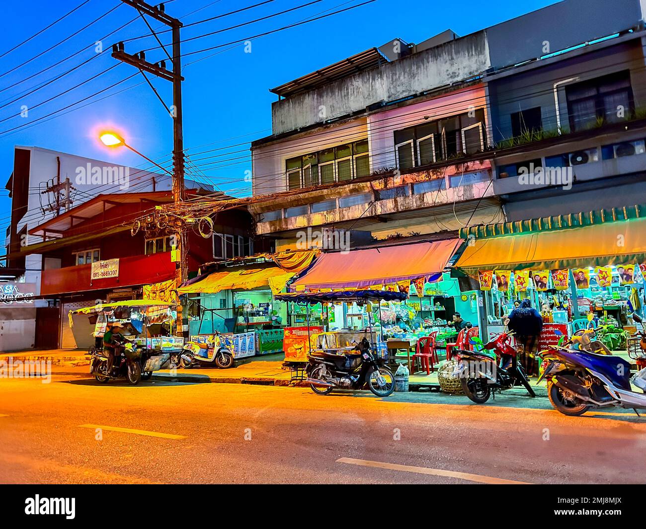 Mueang, Chiang Mai, Thailand, Food Delivery People on Motorscooters, Street Scenes, Mueang