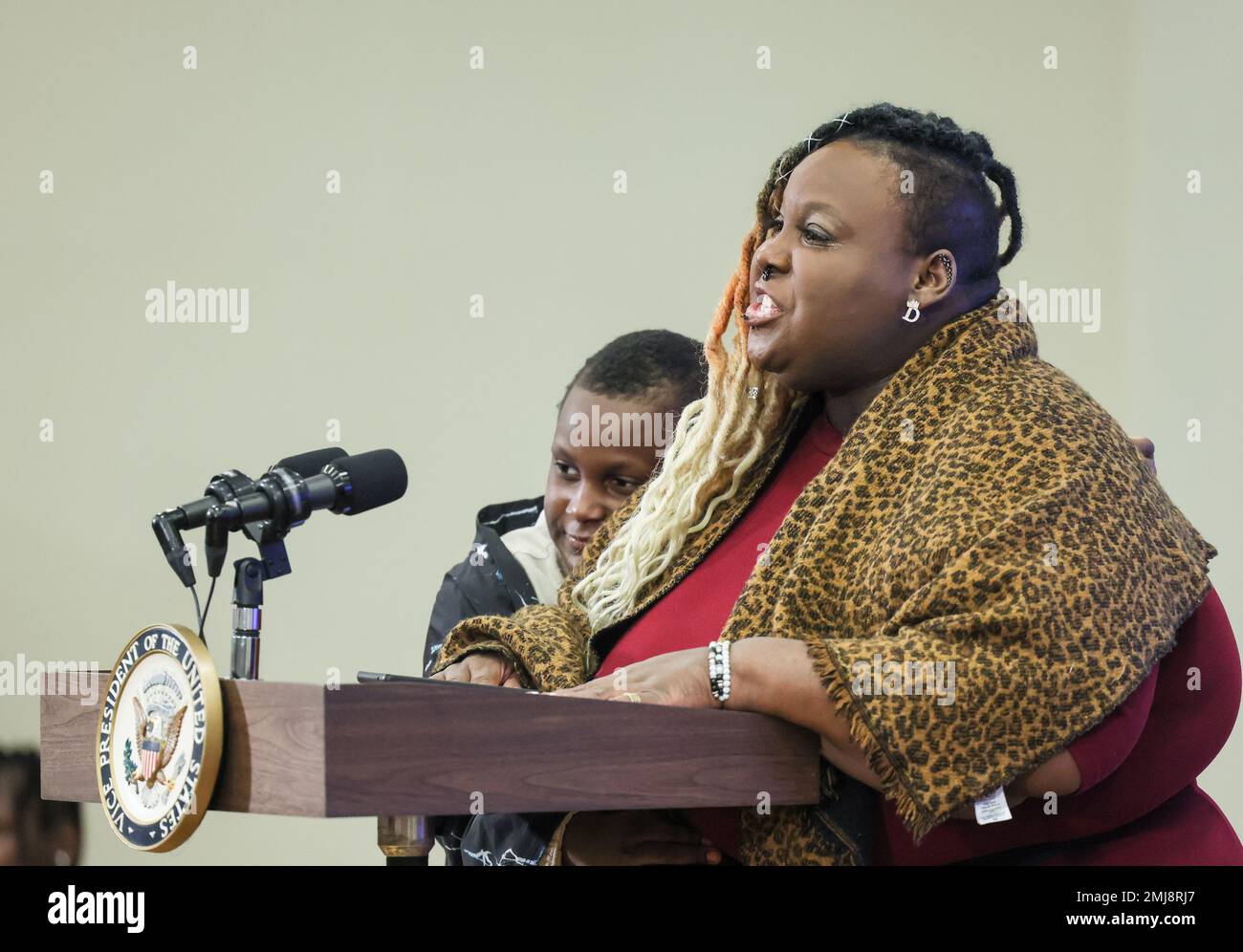 Washington, DC, United States. 27th Jan, 2023. Activists Deanna Branch and her son introduce US Vice President Kamala Harris during the Accelerating Lead Pipe Replacement Summit at The White House on Friday January 27, 2023 in Washington, DC. Photo by Jemal Countess/UPI Credit: UPI/Alamy Live News Stock Photo