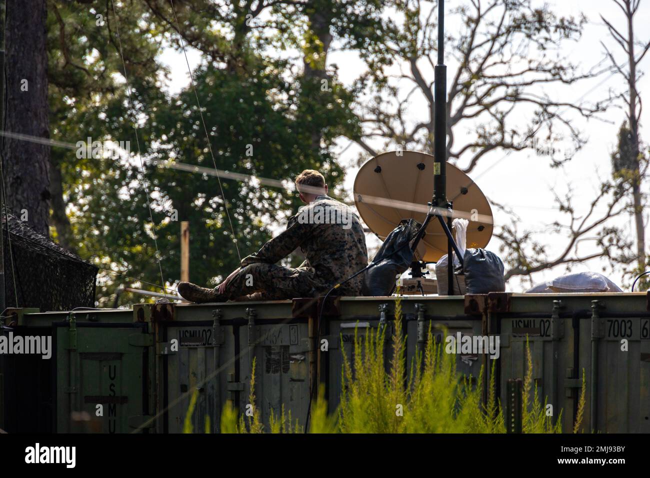 Very small aperture terminal hires stock photography and images Alamy