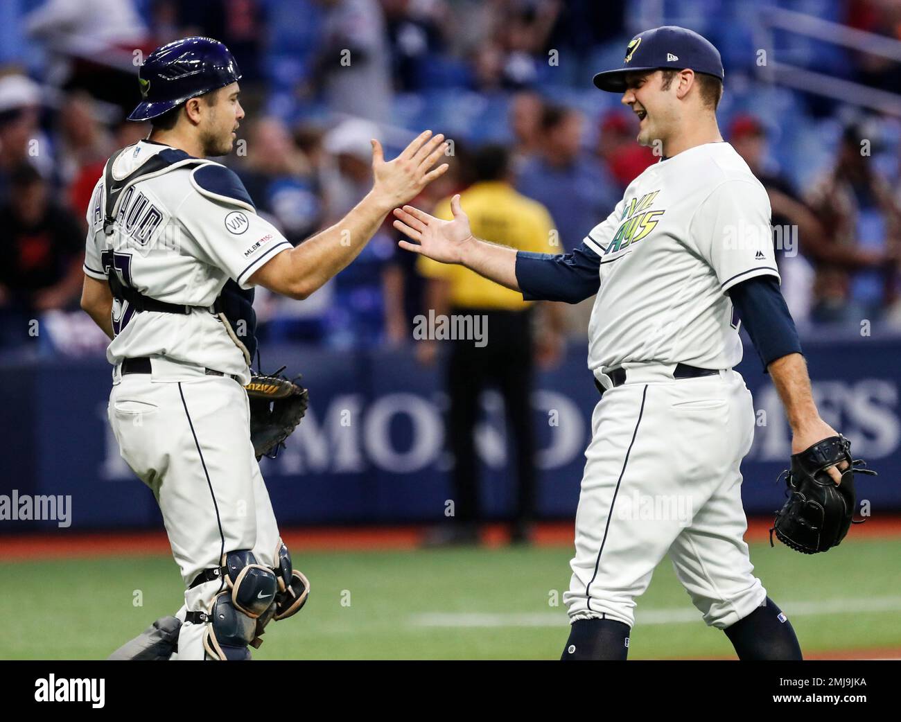 Tampa Bay Rays pitcher Andrew Kittredge, right, celebrates with catcher Travis d'Arnaud