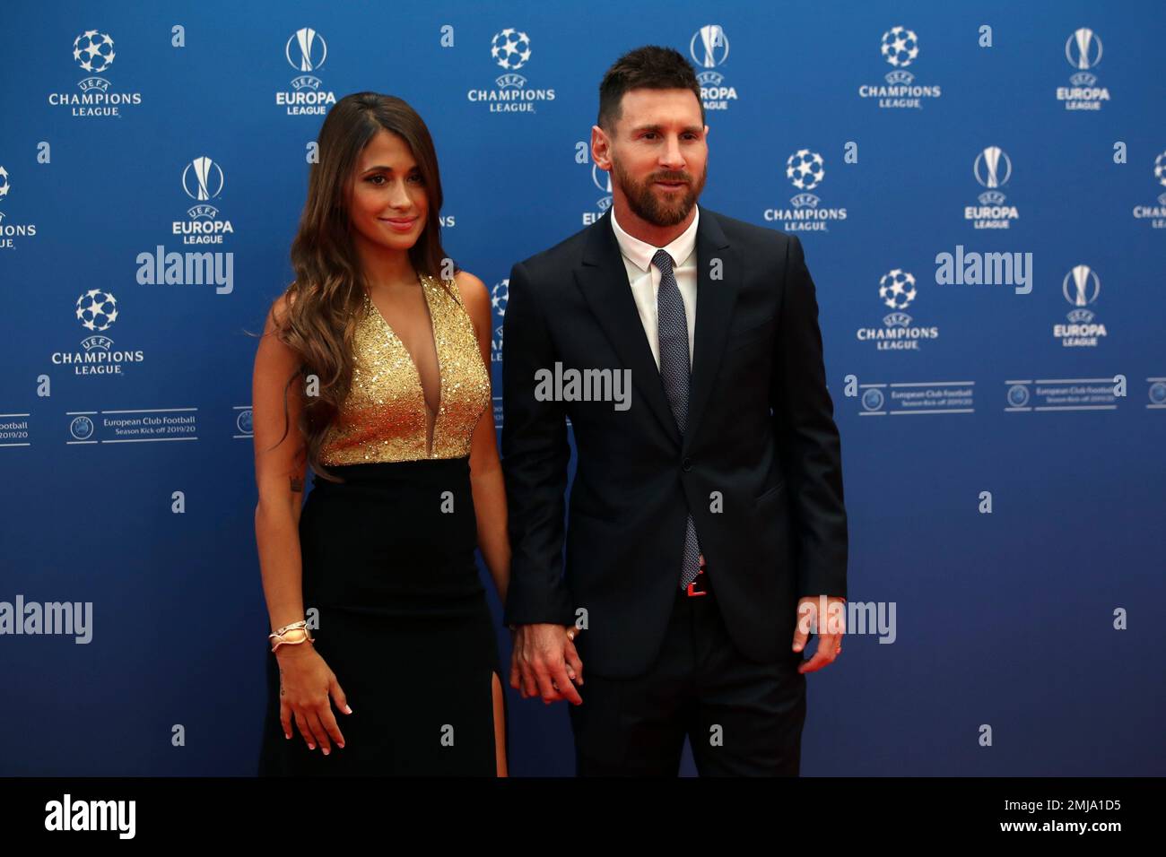 Barcelona's soccer player Lionel Messi and his wife Antonella Roccuzzo ...