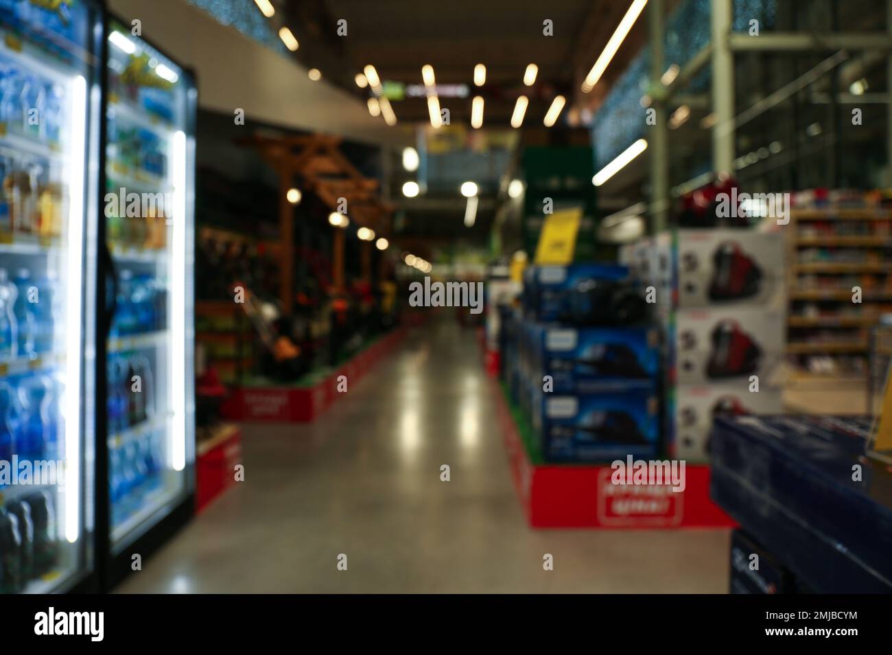 Blurred view shopping mall hi-res stock photography and images - Alamy