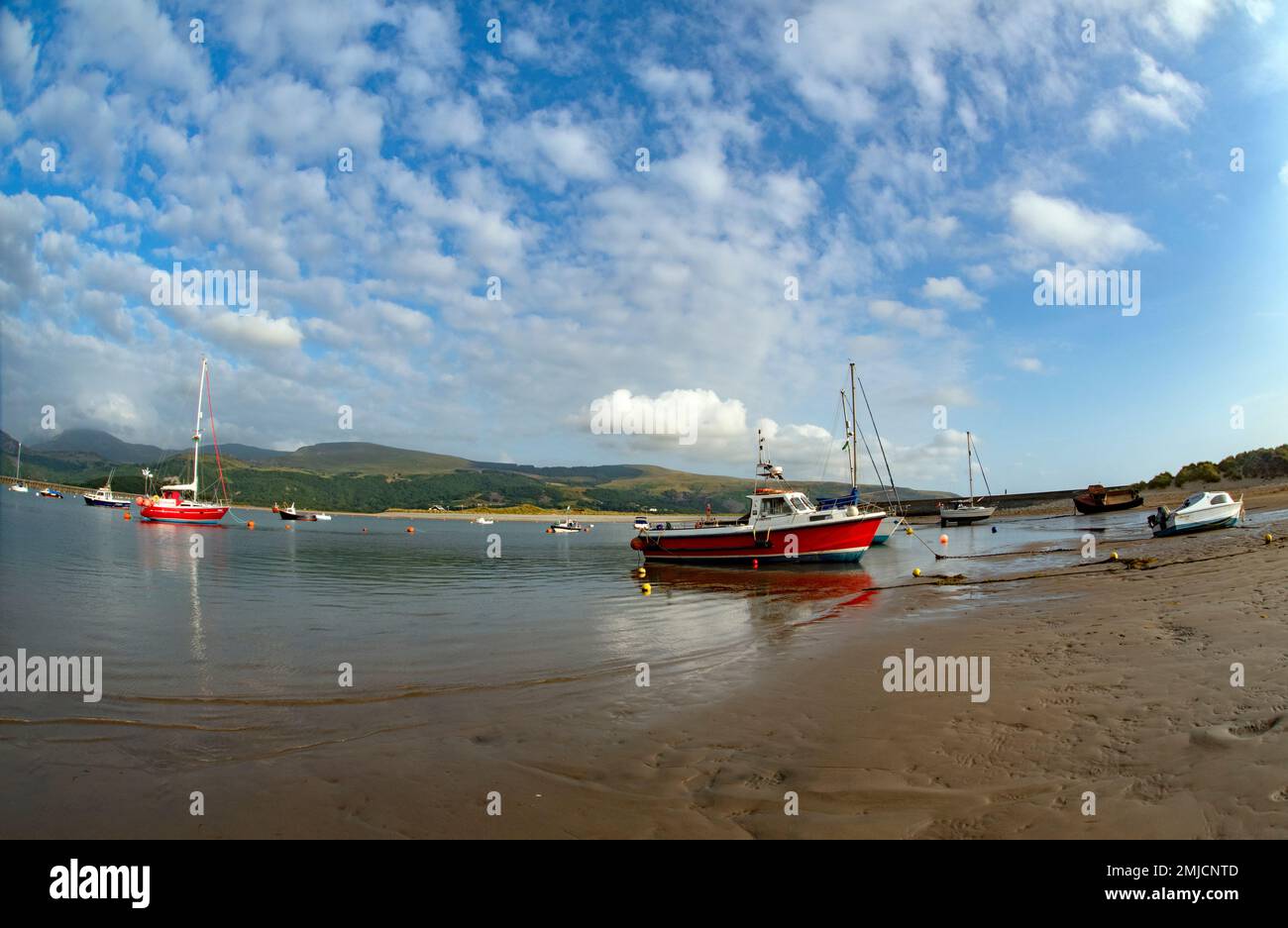 Boats on Barmouth Bay, Barmouth, Gwynedd, Wales Stock Photo