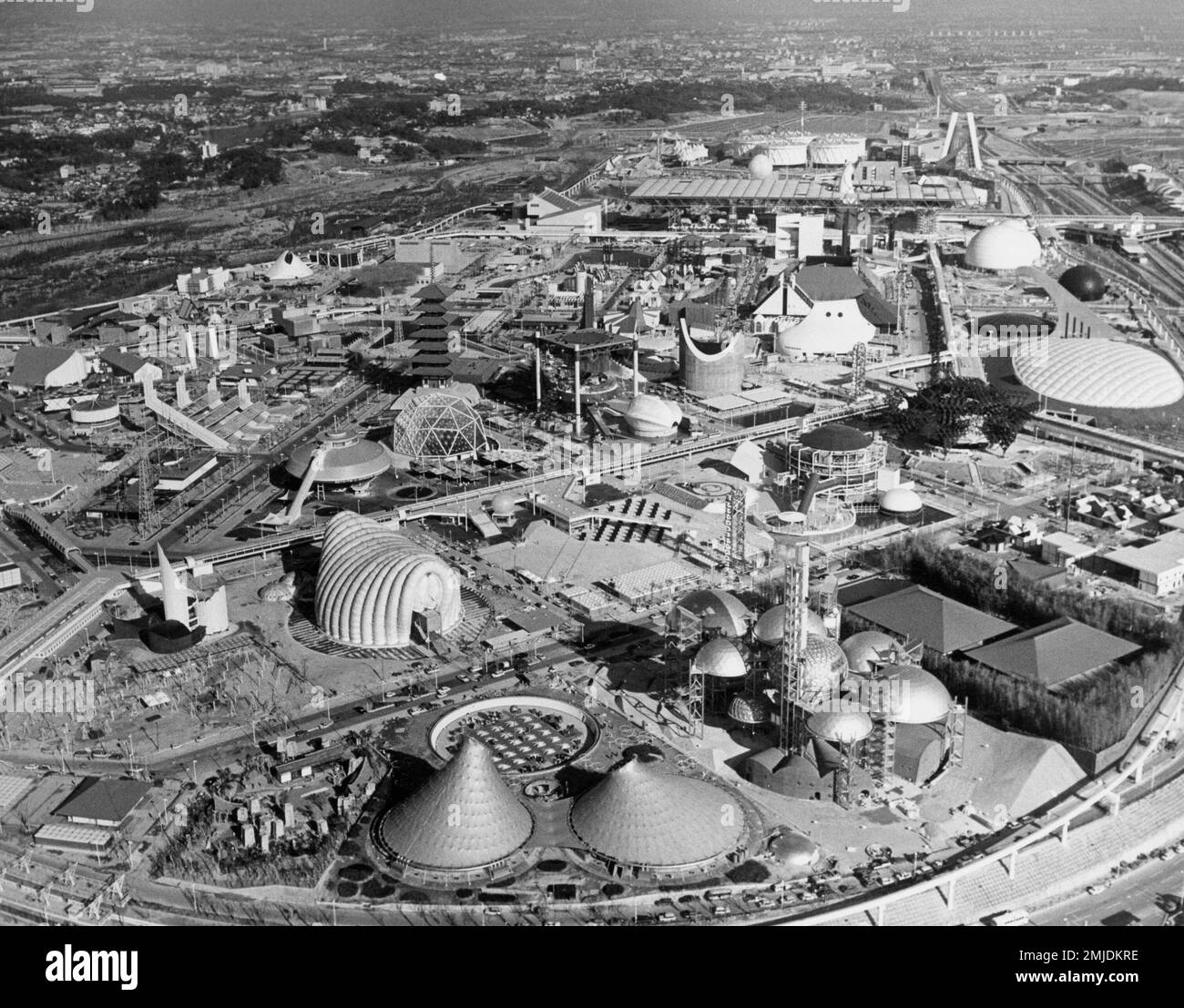 HIDEO OSAKA 1971-1980 写真集 An aerial view of the 815 acre Expo 70 site, located in the