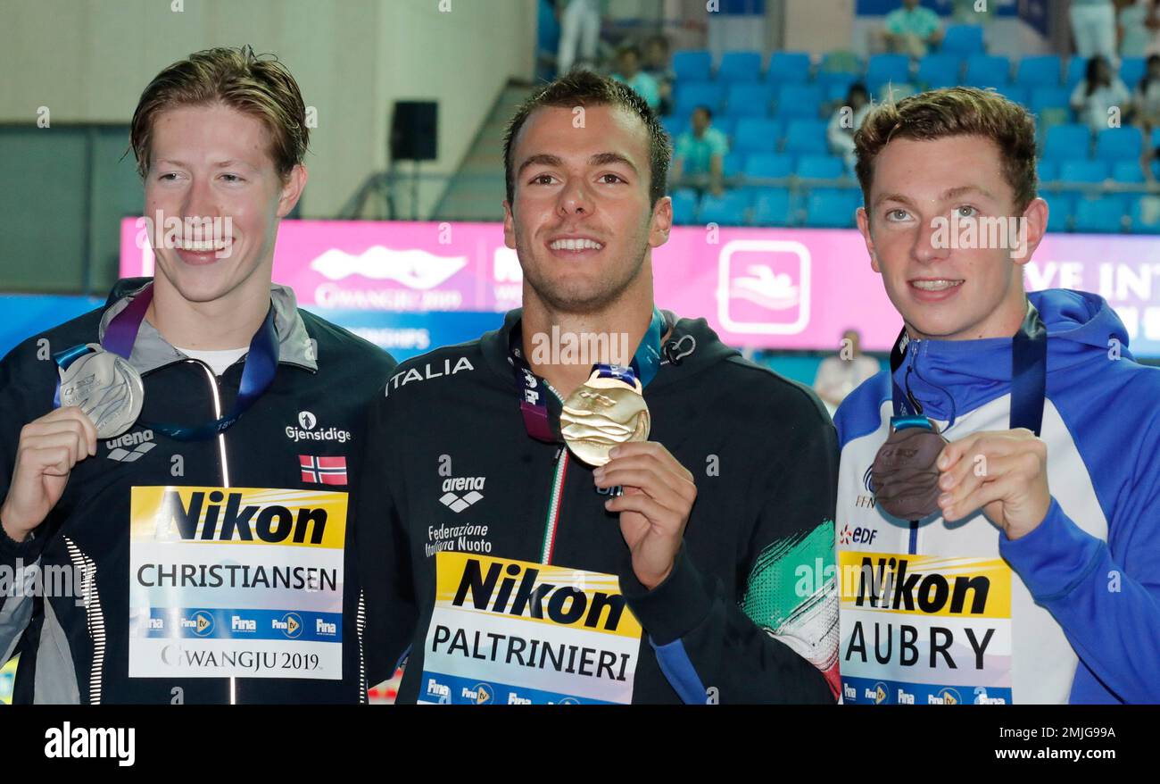gold-medalist-italy-s-gregorio-paltrinieri-centre-stands-with-silver