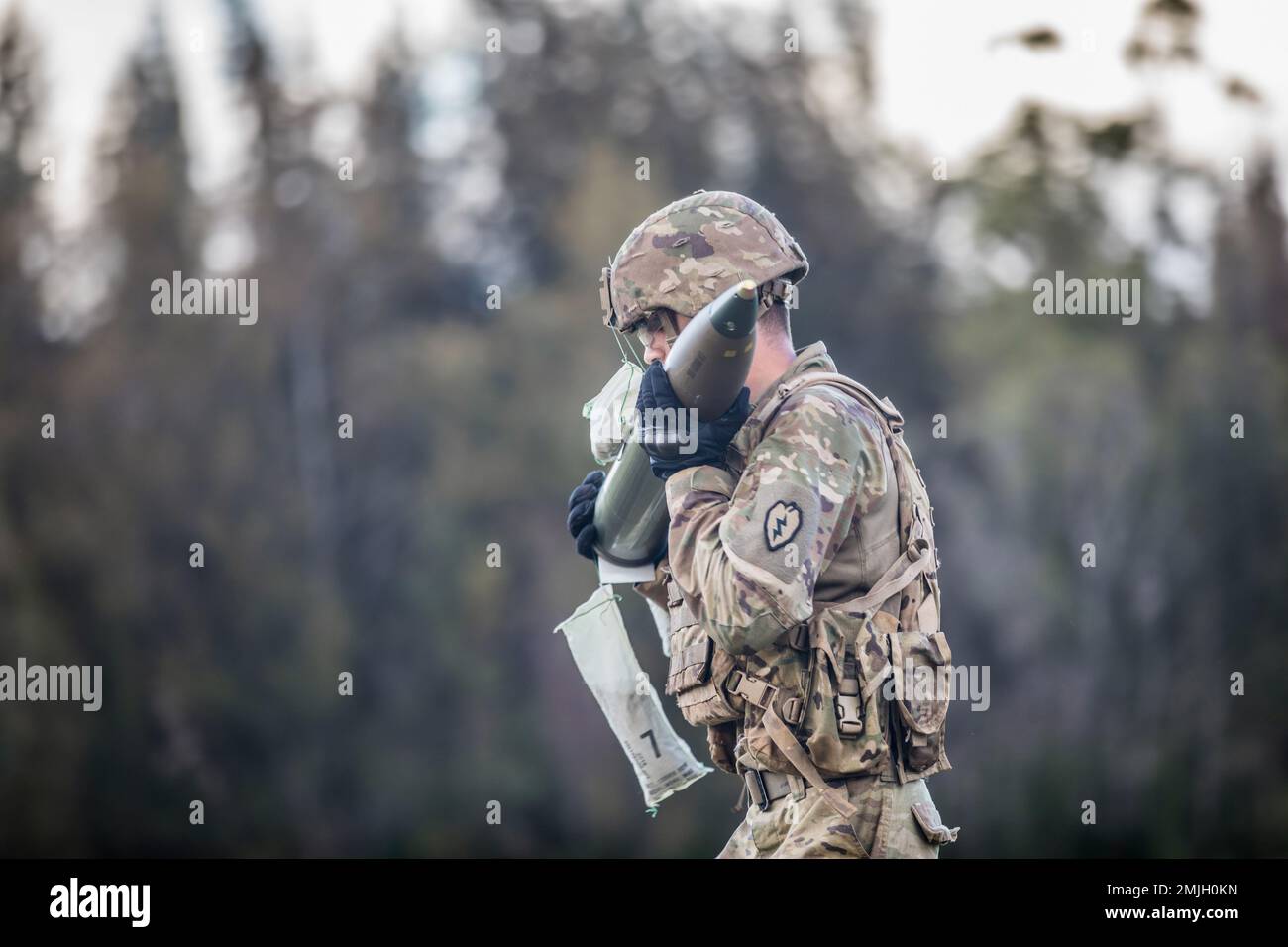Talb Vi Bravo Battery, 3-7 Field Artillery conducts Table VI's Stock Photo - Alamy