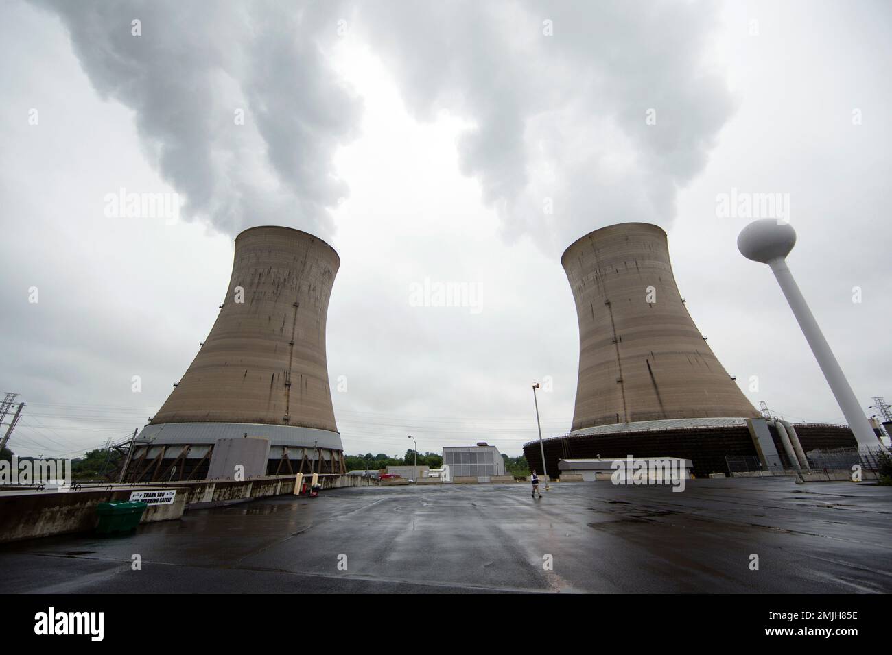 File This May 22 2017 File Photo Shows Cooling Towers At The Three Mile Island Nuclear Power 7402