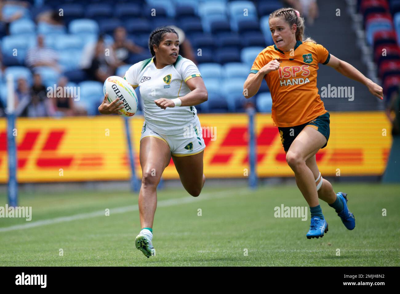 Sydney, Australia. 27th Jan 2023. Thalia Da Silva Costa of Brazil runs ...