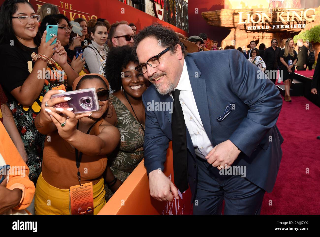 Jon Favreau Director Of The Lion King Interacts With Crowd Members jon-favreau-director-of-the-lion-king-interacts-with-crowd-members