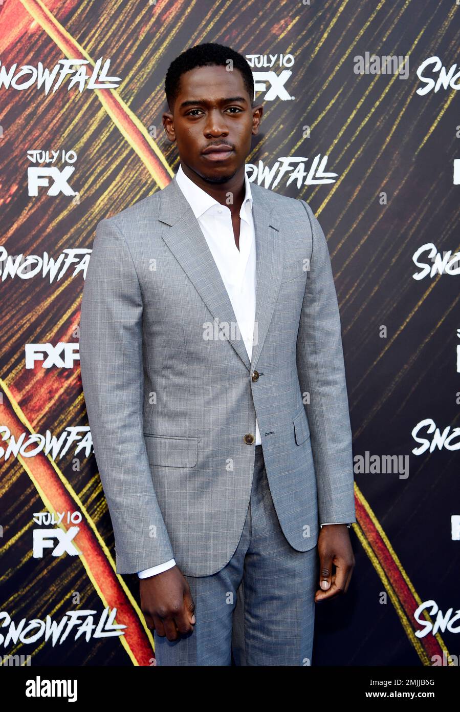 Damson Idris, star de la série FX Snowfall, pose lors de la soirée de lancement de la troisième saison de la série