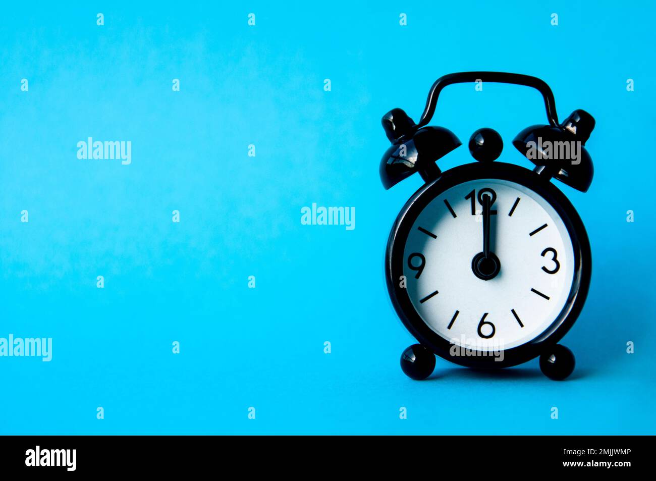 Am 12am hi-res stock photography and images - Alamy