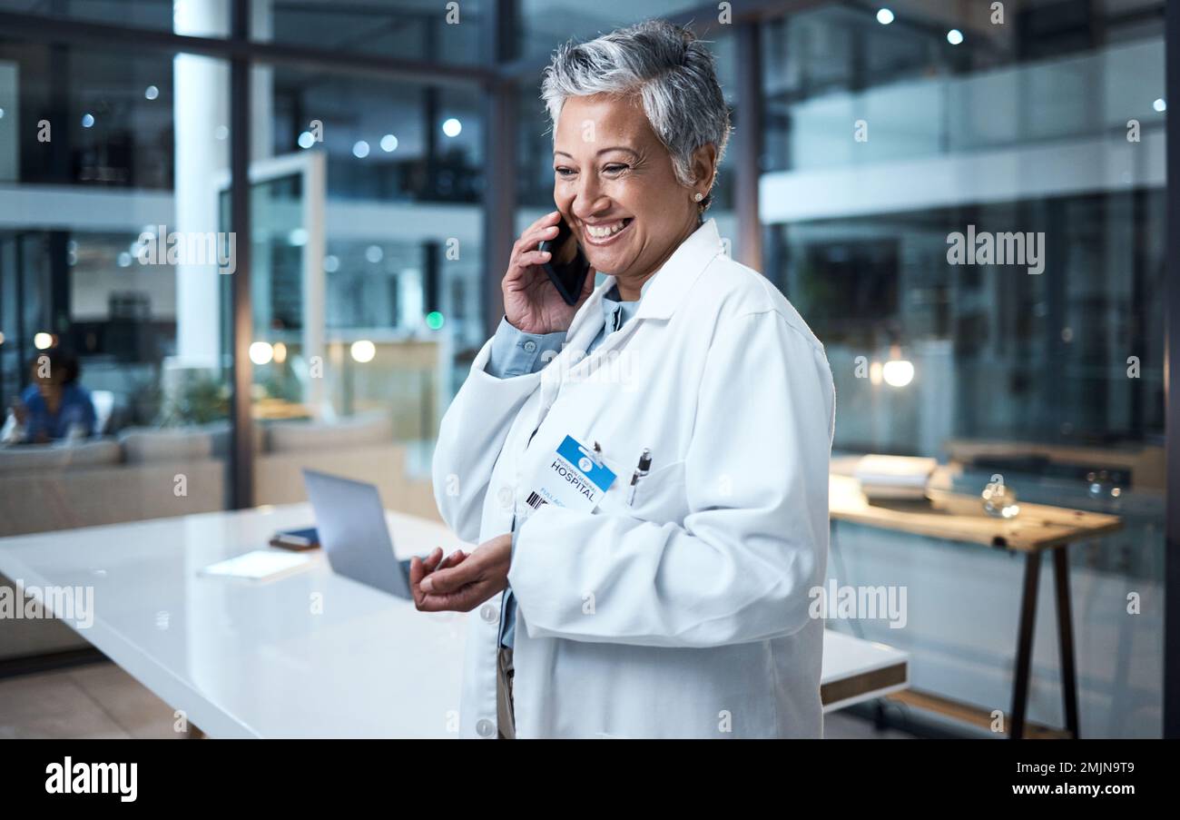 Woman talking to female doctor hi-res stock photography and images - Alamy