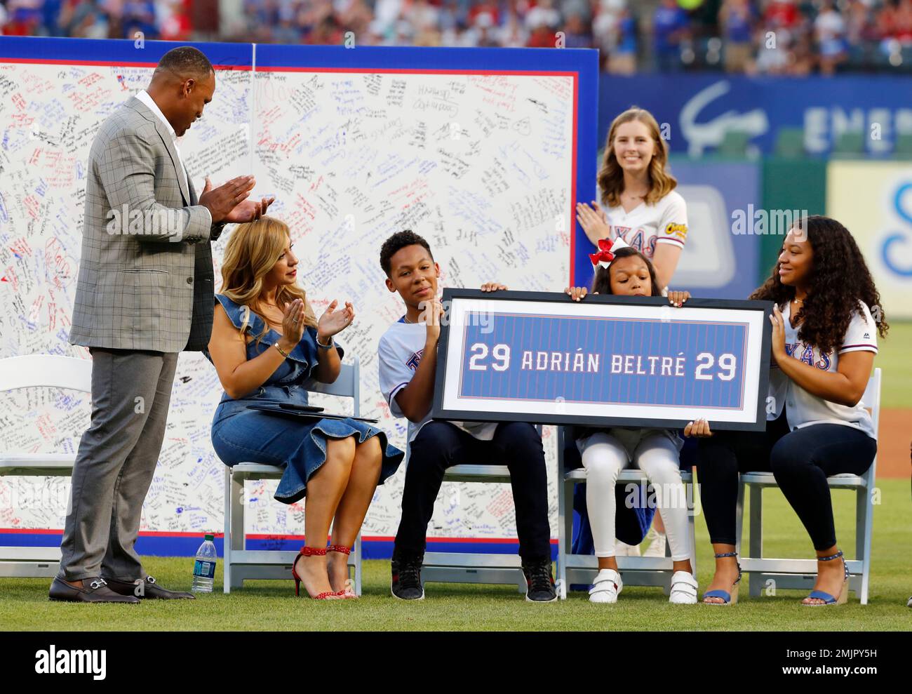 Adrian Beltre Wife
