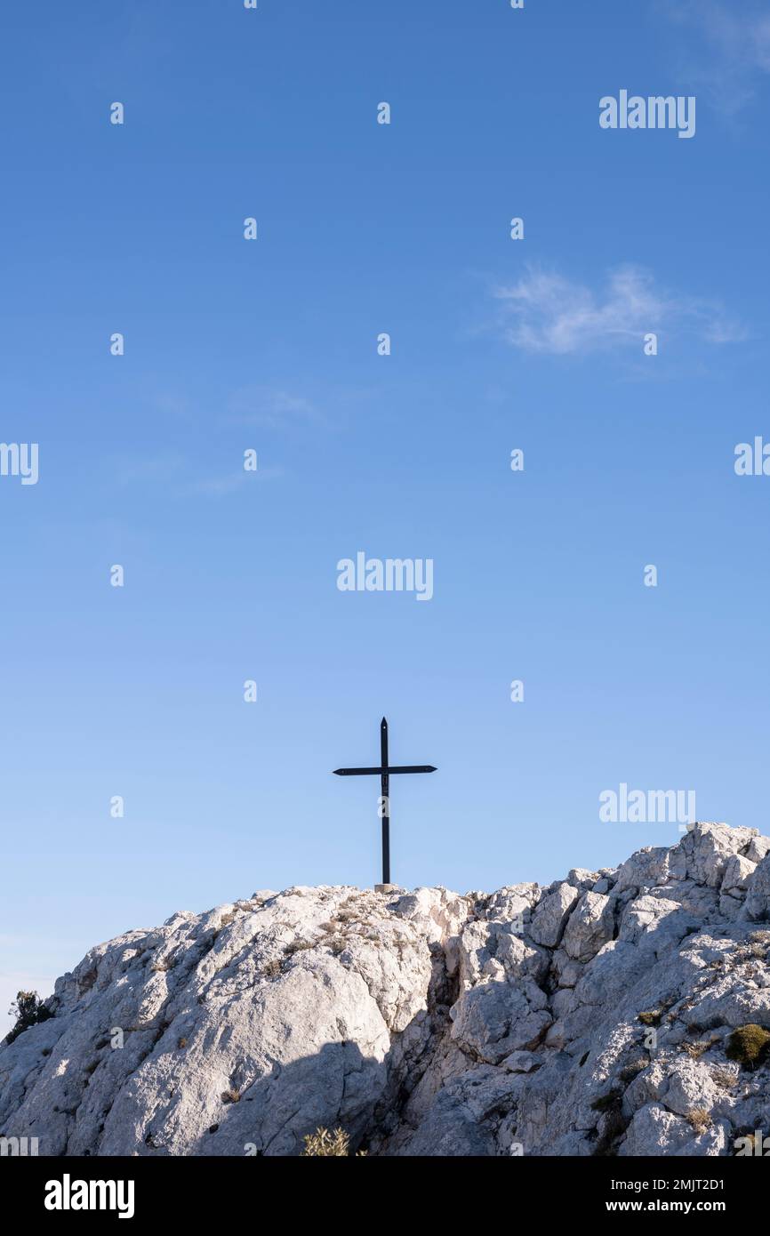 Cross at Massif of Sainte-Baume with copy space, Plan D'Aups Sainte Baume, Provence Alpes Cote d'Azur, France Stock Photo