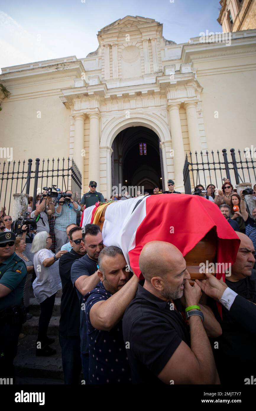 Jose Antonio Reyes' coffin is carried through the streets of his hometown  before funeral in Spain