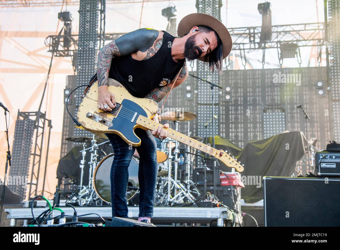Chris Carrabba of Dashboard Confessional performs at the Bunbury Music