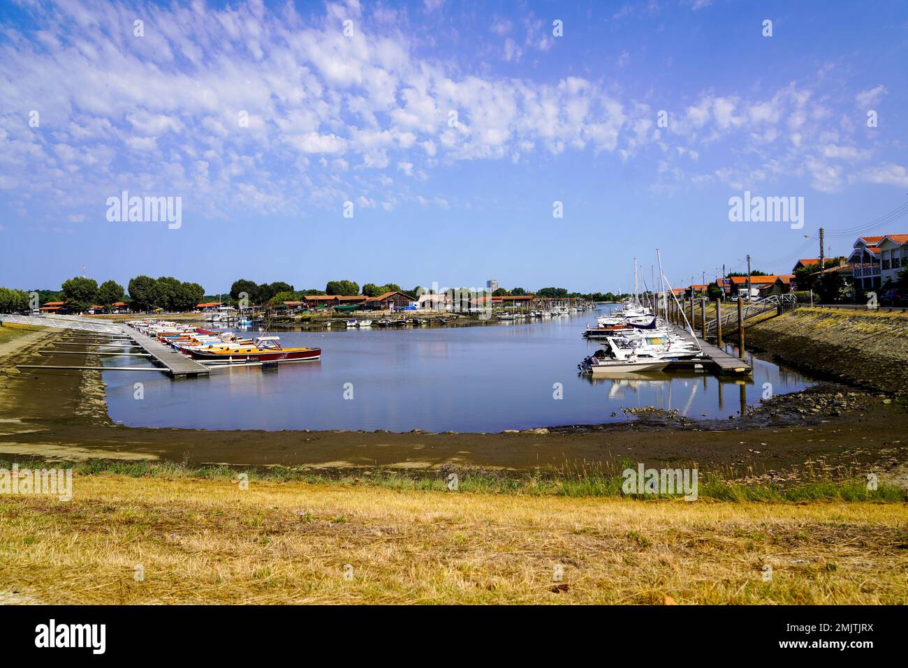 Gujan mestras hi-res stock photography and images - Alamy