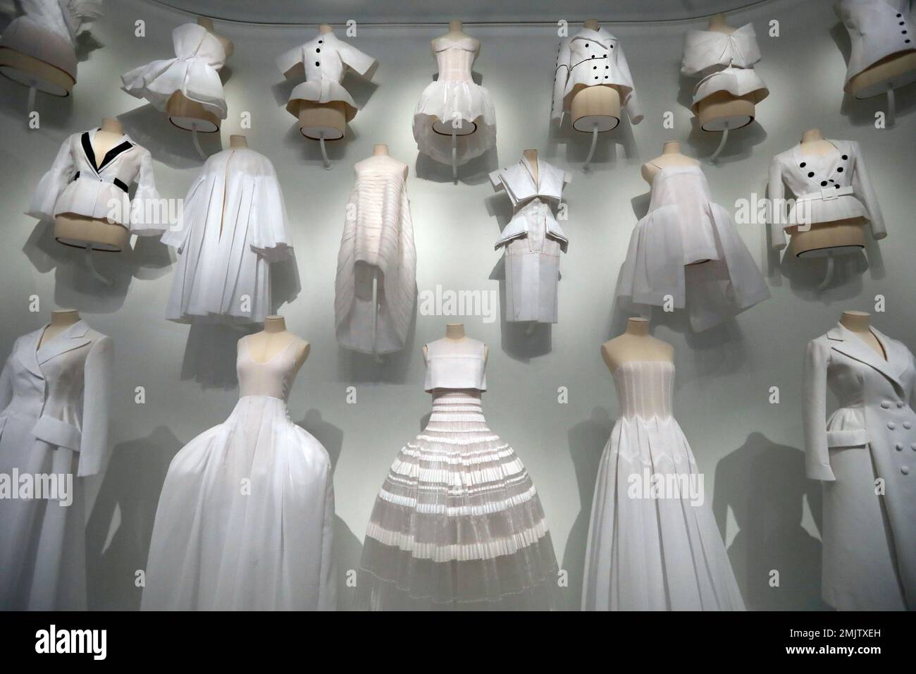 the-early-creation-process-of-christian-dior-dresses-that-are-part-of