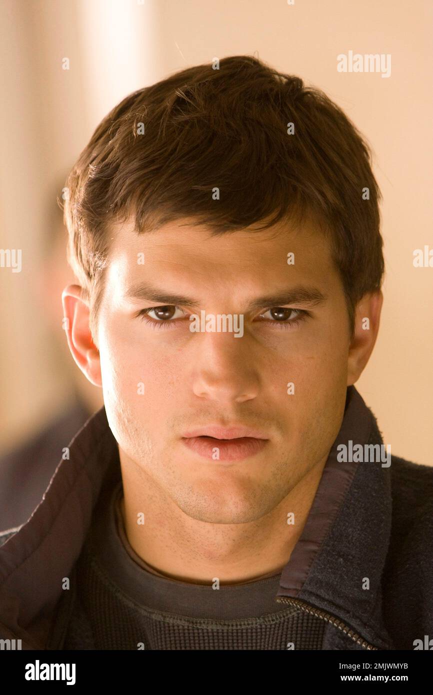 ASHTON KUTCHER in PERSONAL EFFECTS (2009), directed by DAVID HOLLANDER. Copyright: Editorial use only. No merchandising or book covers. This is a publicly distributed handout. Access rights only, no license of copyright provided. Only to be reproduced in conjunction with promotion of this film. Credit: Three Rivers Entetainment / Album Stock Photo