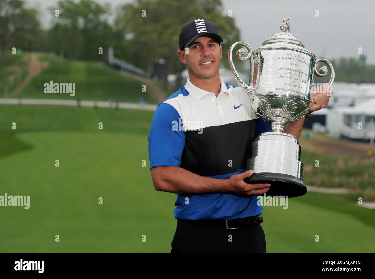Brooks Koepka poses with the Wanamaker Trophy after winning the PGA  Championship golf tournament, Sunday, May 19, 2019, at Bethpage Black in  Farmingdale, N.Y. (AP Photo/Julio Cortez Stock Photo - Alamy