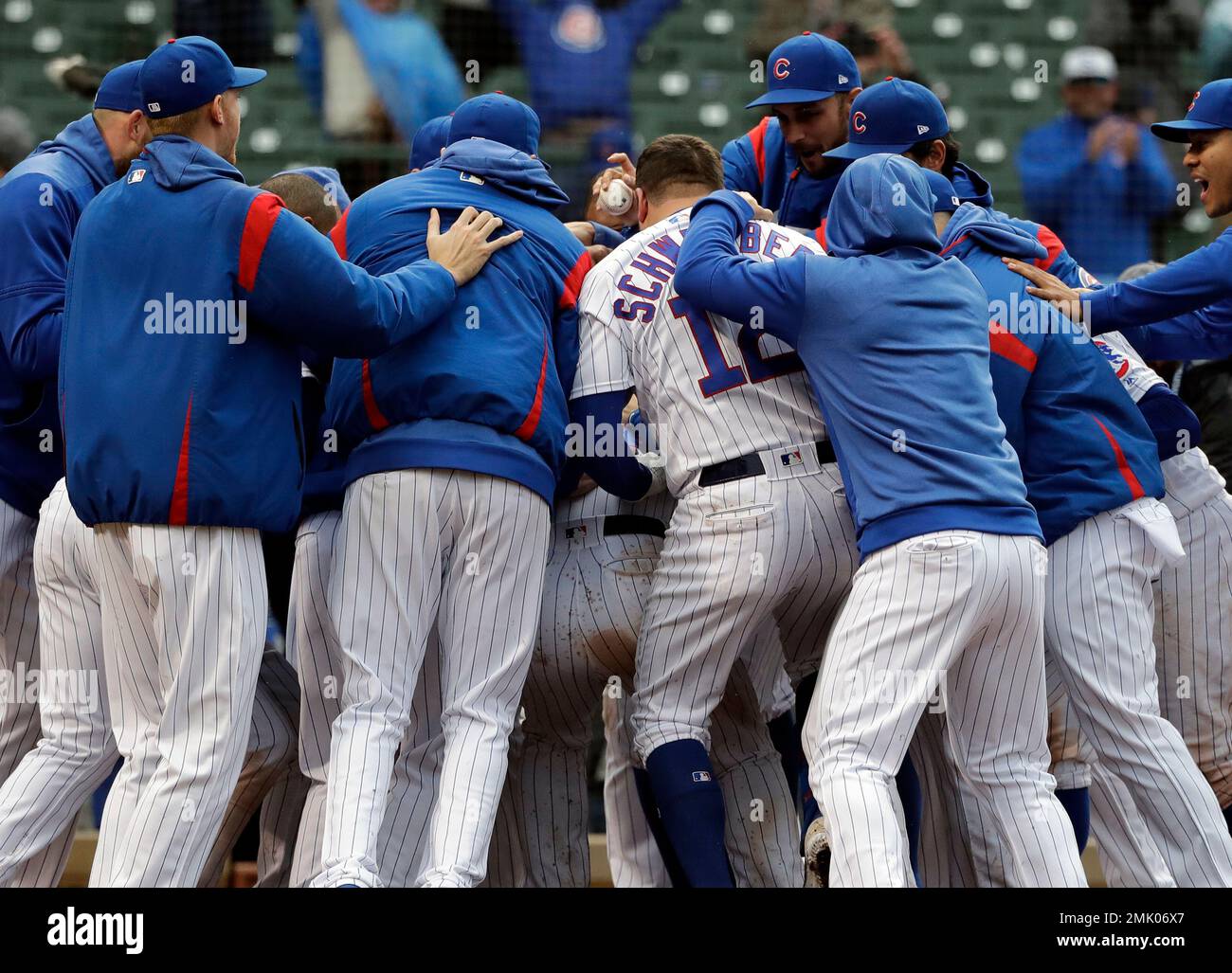 Willson Contreras, William Contreras share baseball bond