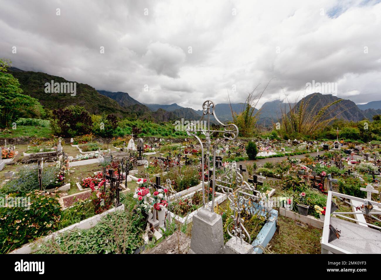 Bourg cemetery hi-res stock photography and images - Alamy