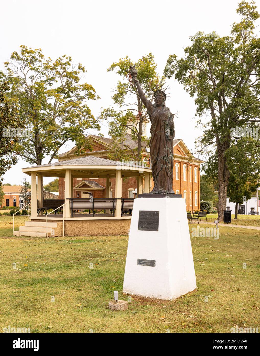 Tahlequah cherokee hires stock photography and images Alamy