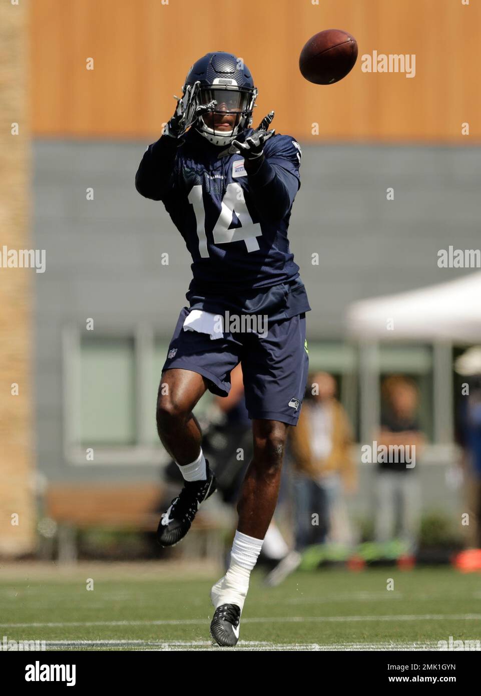 Seattle Seahawks wide receiver DK Metcalf makes a catch on the first ...