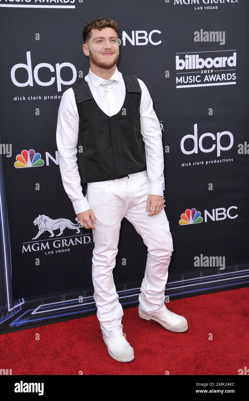 Bazzi arrives at the Billboard Music Awards on Wednesday, May 1, 2019