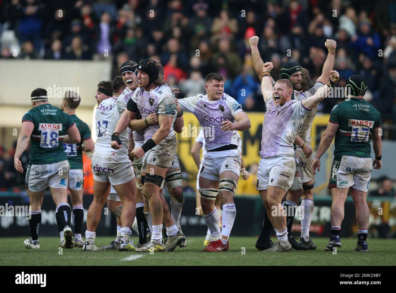 Northampton Saints’ players celebrate after the final whistle during the Gallagher Premiership match at the Mattioli Woods Welford Road Stadium, Leicester. Picture date: Saturday January 28, 2023. Stock Photo