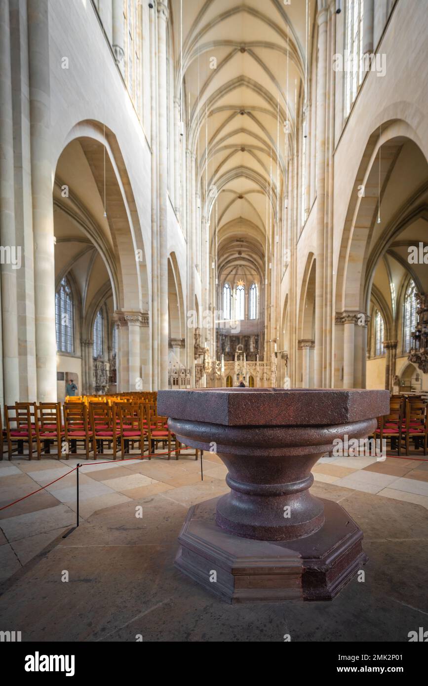 Baptismal Font at Magdeburg Cathedral Interior Magdeburg, Germany Stock Photo Alamy