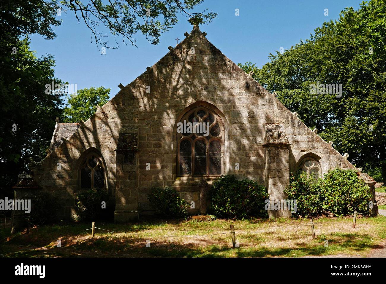 Chapelle de Notre-Dame de Tremalo, Christ jaune de Gaugin, Pont-Aven, Finistere, Bretagne, Brittany, France, Europe Stock Photo