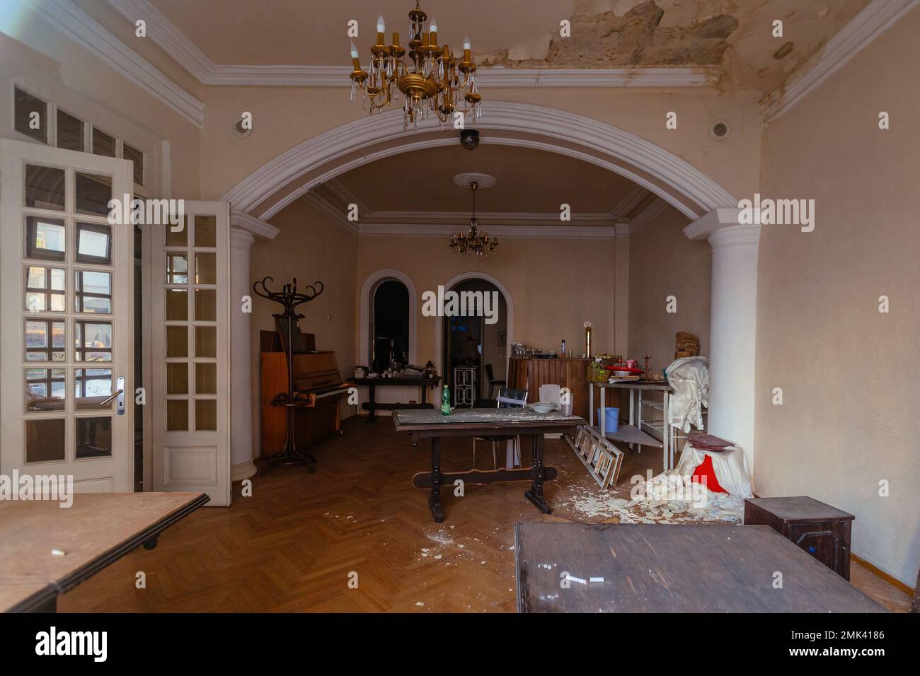 Old abandoned forgotten historical mansion interior Stock Photo - Alamy
