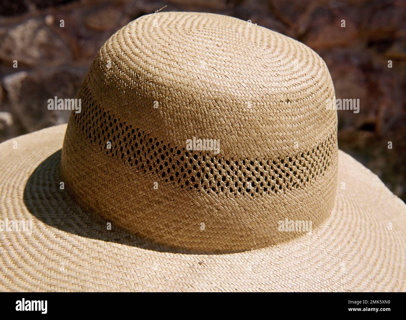 Sombrero de paja toquilla fotografías e imágenes de alta resolución - Alamy