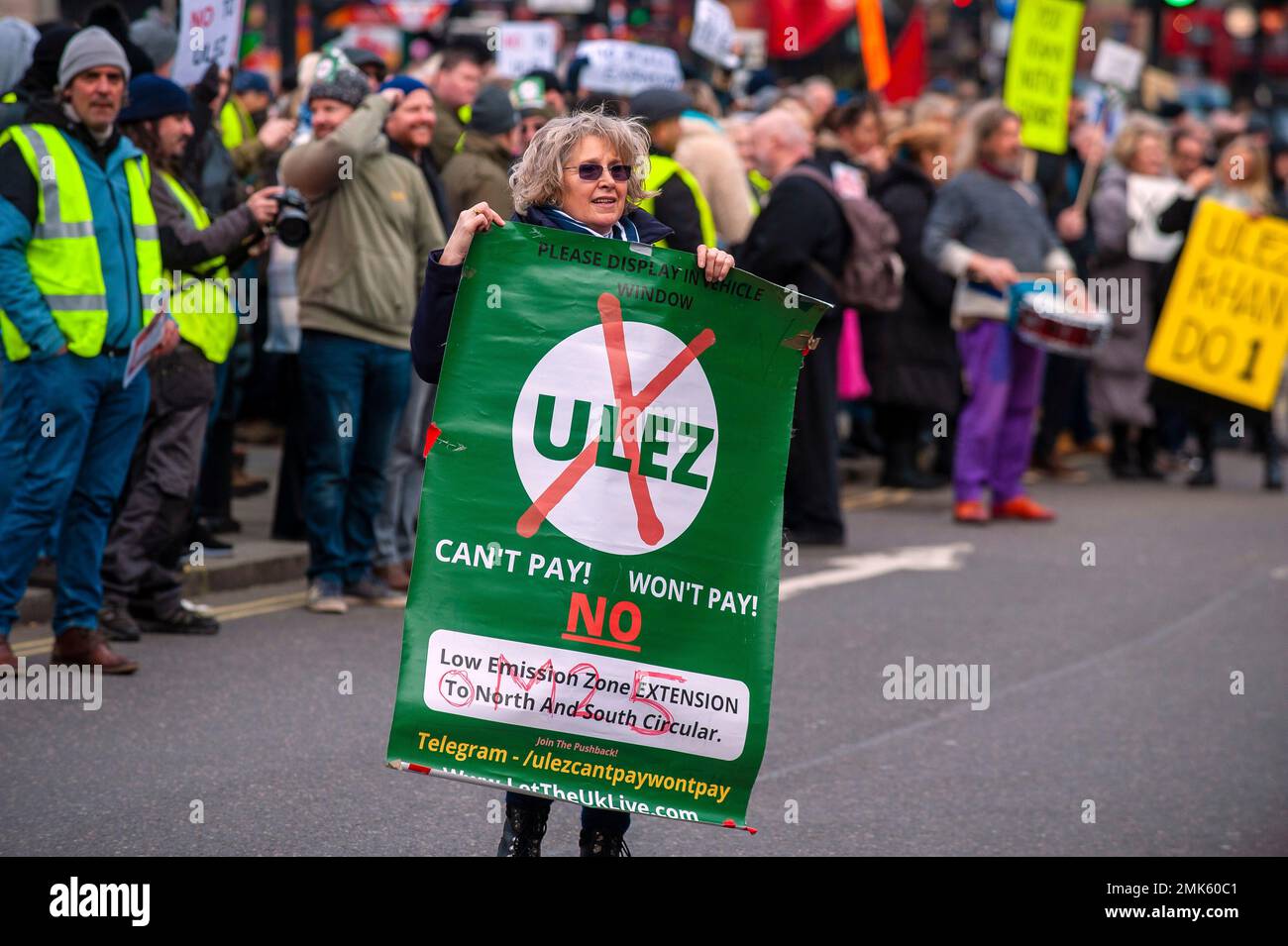 London, UK. 28th Jan, 2023. AntiULEZ Ultra Low Emission Zone expansion