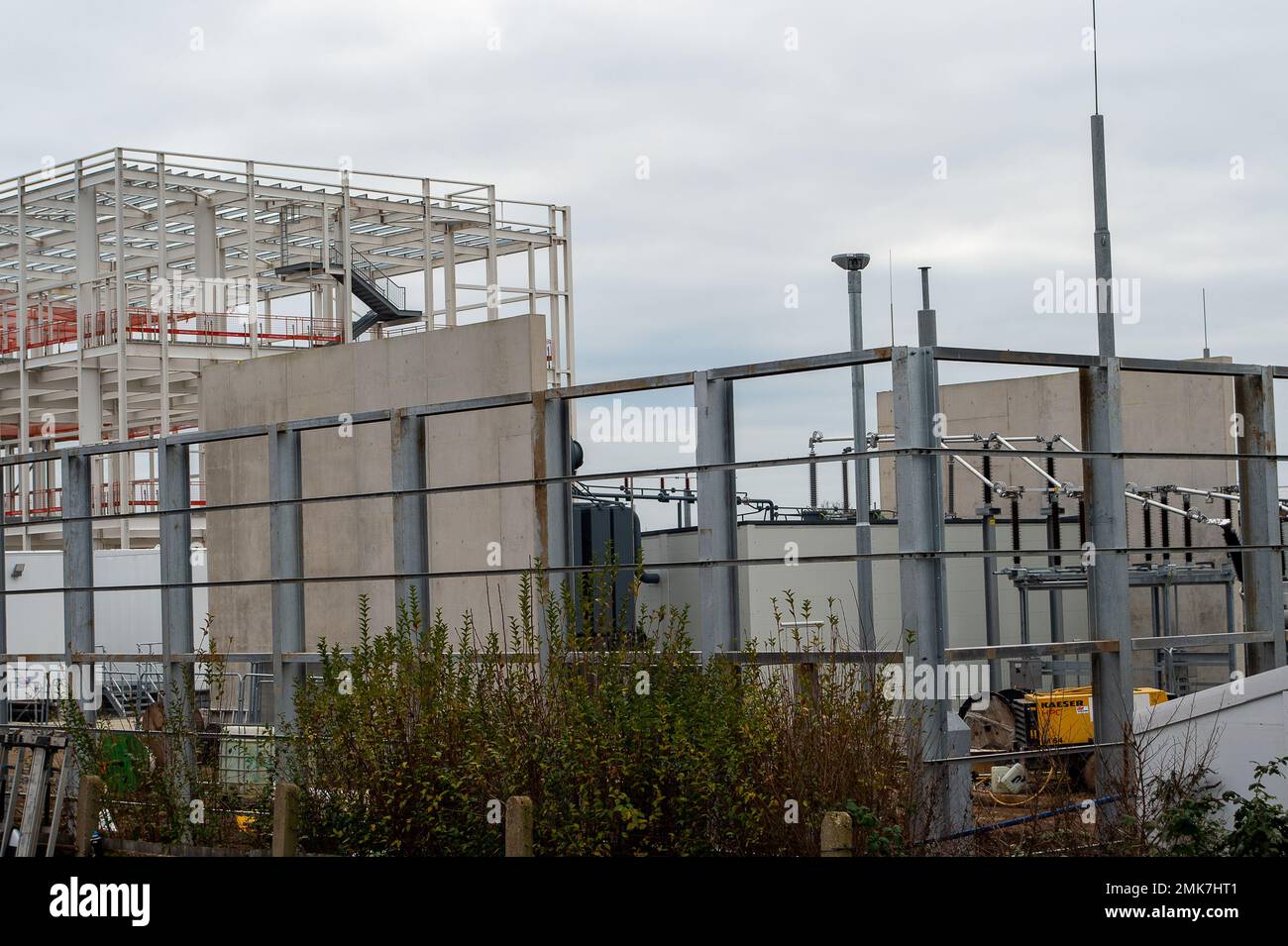 Yondr group hires stock photography and images Alamy