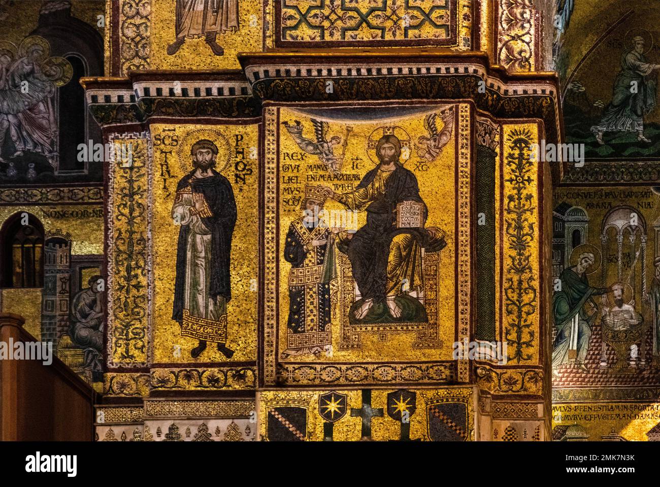 Byzantine gold ground mosaics, Monreale Cathedral, Santa Maria Nuova, Sicily, Monreale, Sicily, Italy Stock Photo