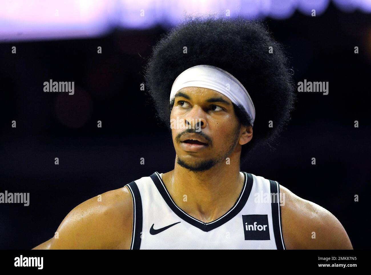 Brooklyn Nets' Jarrett Allen (31) in action during an NBA basketball game  against the Philadelphia 76ers, Thursday, March 28, 2019, in Philadelphia.  The 76ers won 123-110. (AP Photo/Michael Perez Stock Photo - Alamy