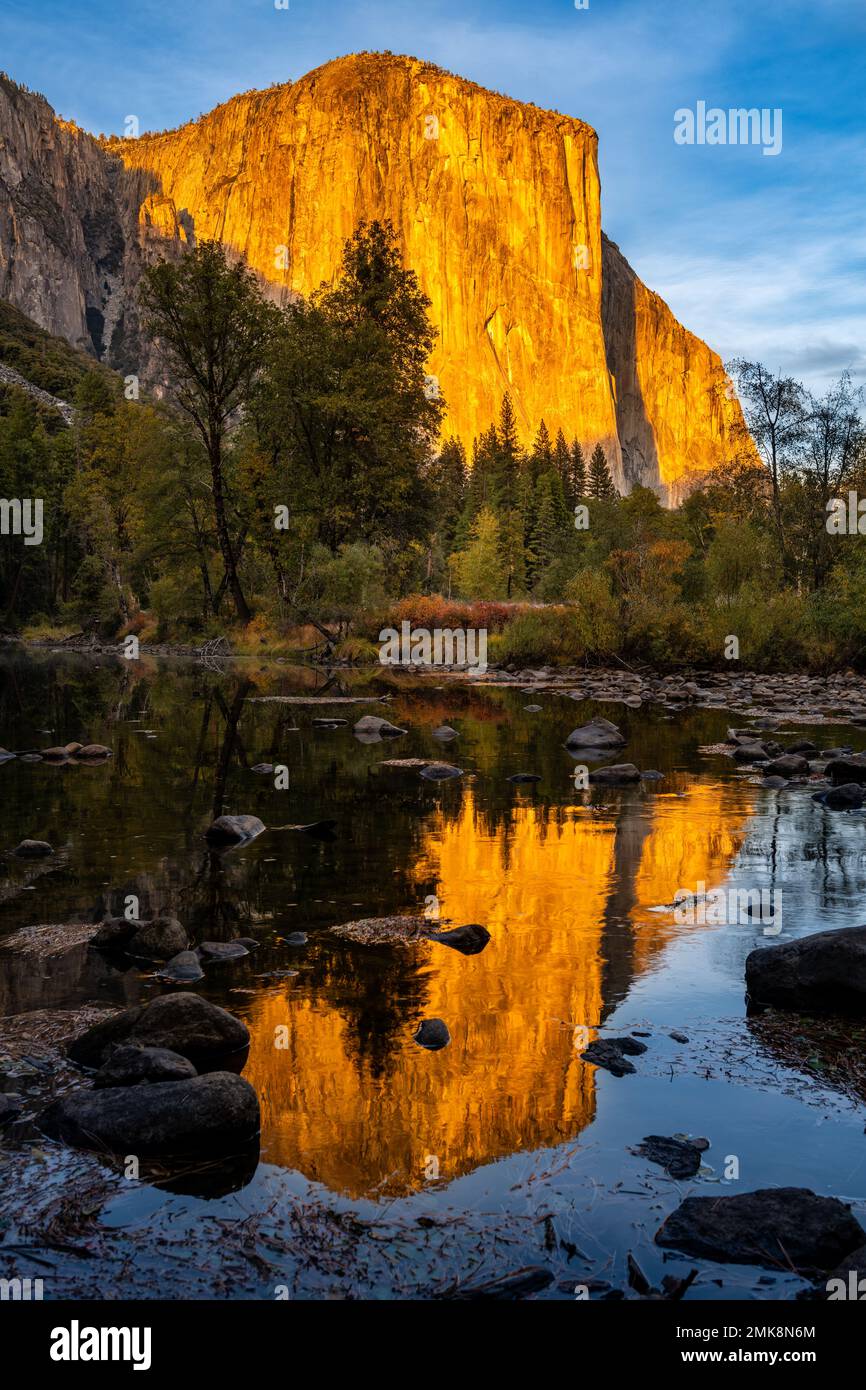 The Iconic Valley View at Yosemite National Park Stock Photo - Alamy
