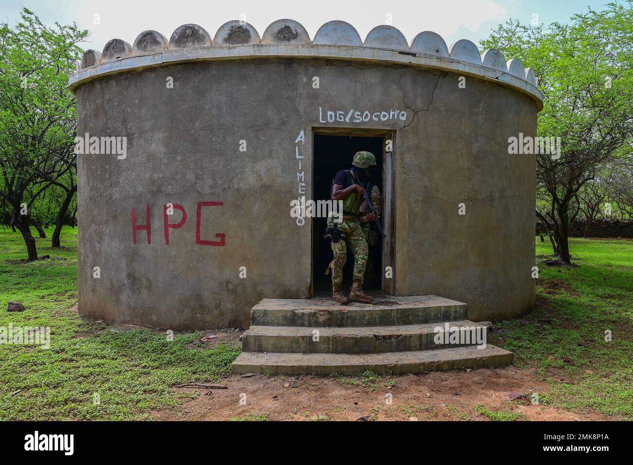 U.S. Army Rangers assigned to the 3rd Special Forces Group teach the