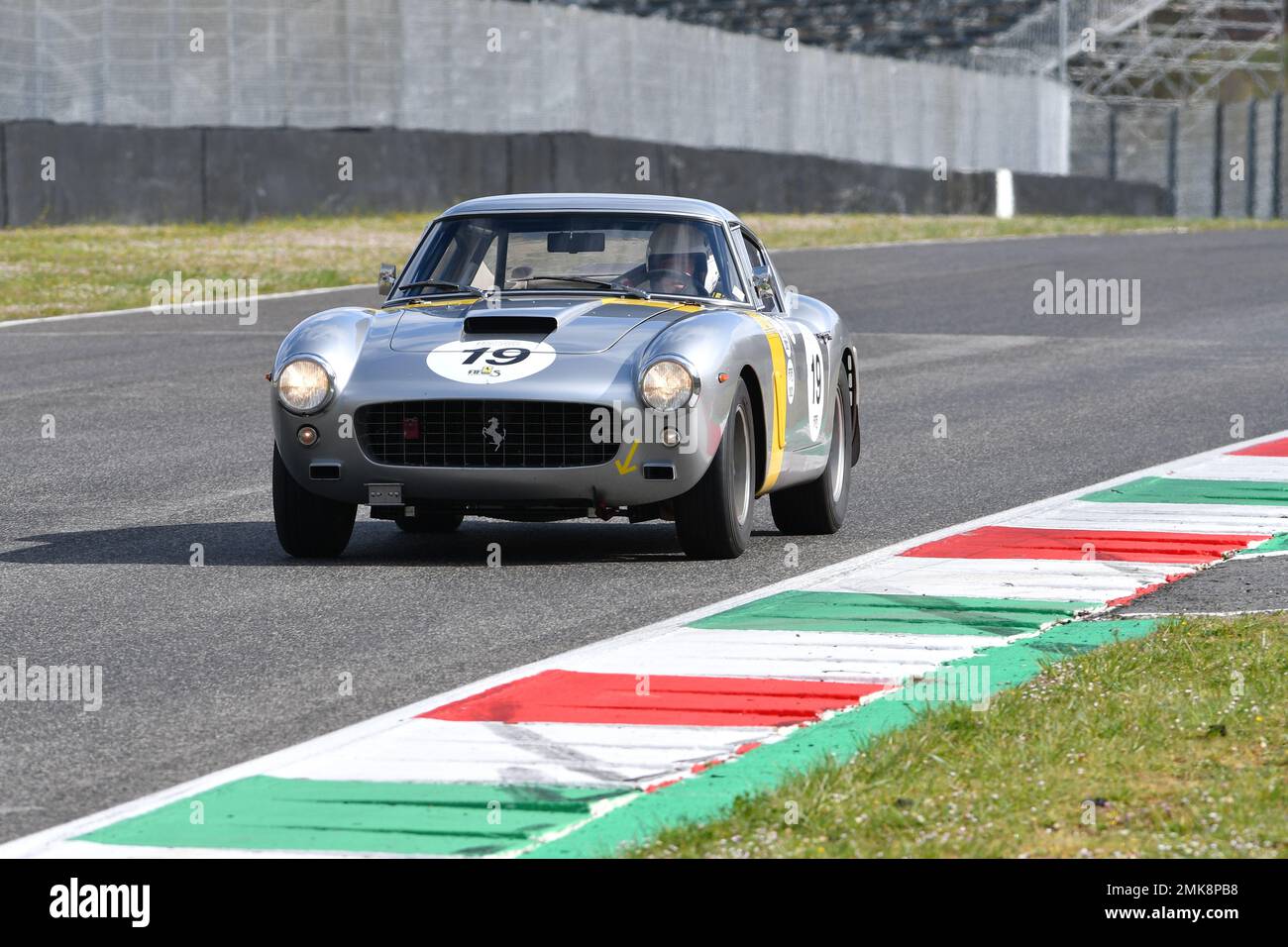 FERRARI 250 GT SWB #14 WINNER 