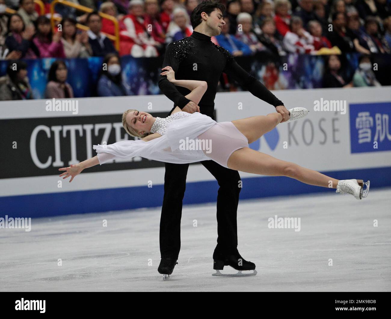 Canada's Kaitlyn Weaver and Andrew Poje perform their ice dance free ...